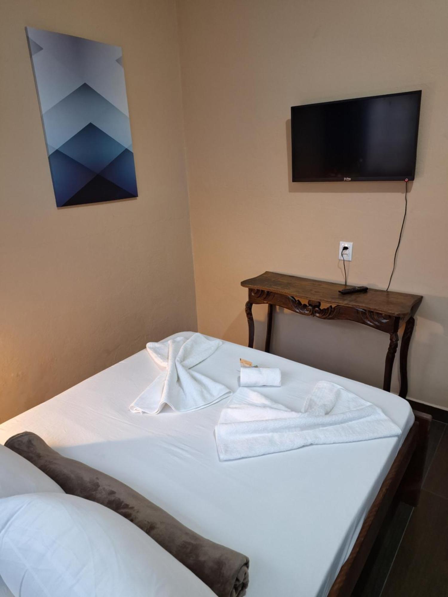 דירות איליה קומפרידה Chapeu De Sol - Area Gourmet, Tv, Internet, Roupas De Cama E Banho, Jardim, Horta E Pomar חדר תמונה