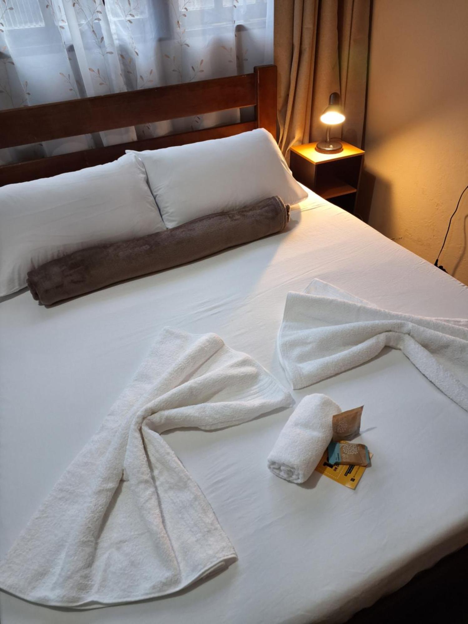 דירות איליה קומפרידה Chapeu De Sol - Area Gourmet, Tv, Internet, Roupas De Cama E Banho, Jardim, Horta E Pomar חדר תמונה